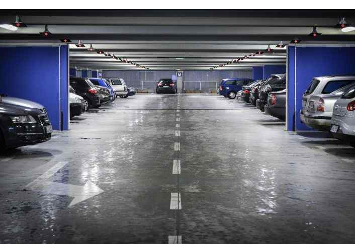 Rechts vor links im Parkhaus?
