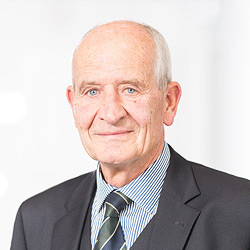 Dr. Alexander Hollerbaum